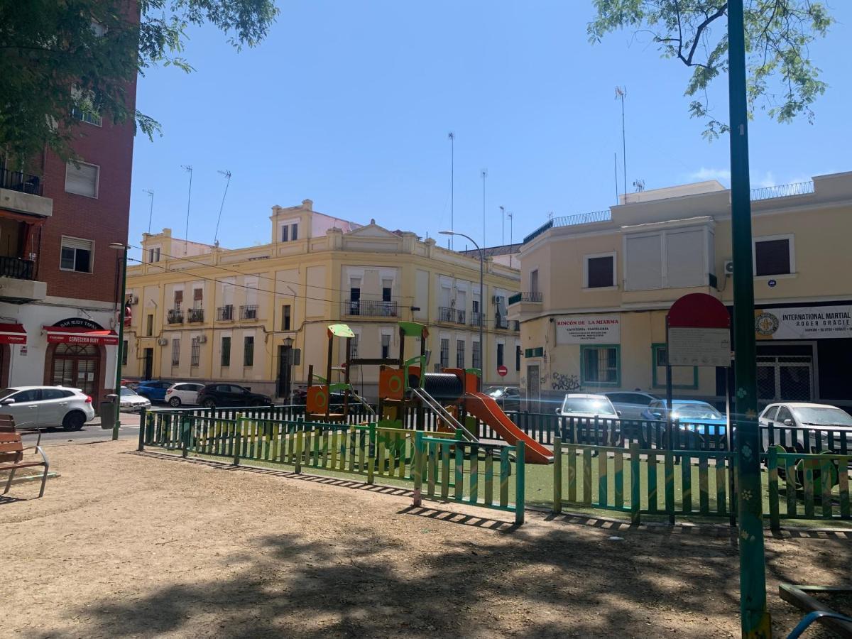 세비야 La Casita De La Puerta De Carmona 아파트 외부 사진
